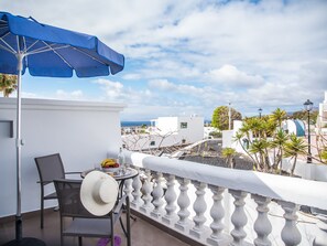 Casa Anemona Terrace sea and pool views