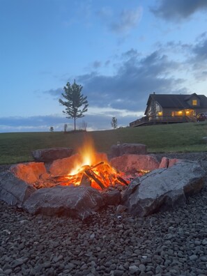 Firepit at dusk = stress dissolver!