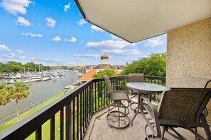 Gorgeous marina views from the balcony
