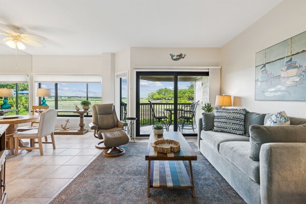 One bedroom waterfront with great views