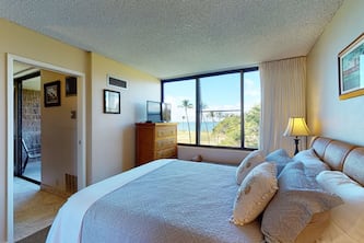 Amazing Oceanview Beachfront Getaway Close to Everything!