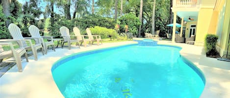 Private Pool - Soak in the sun!