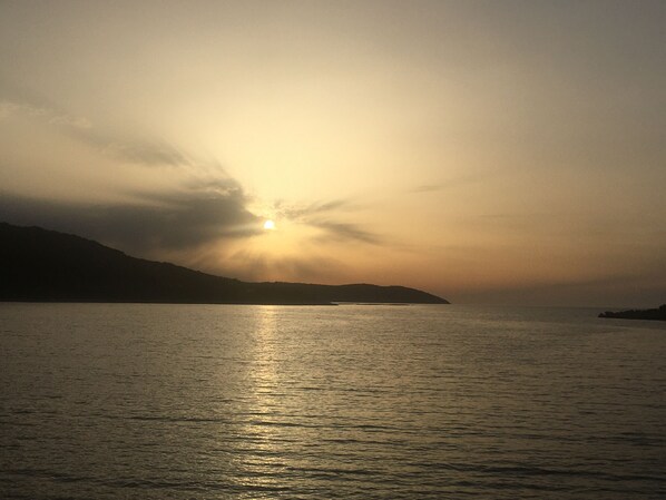 Nearby beach and Sunset views