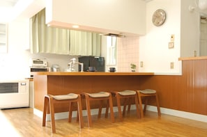 No.560 [Kitchen]