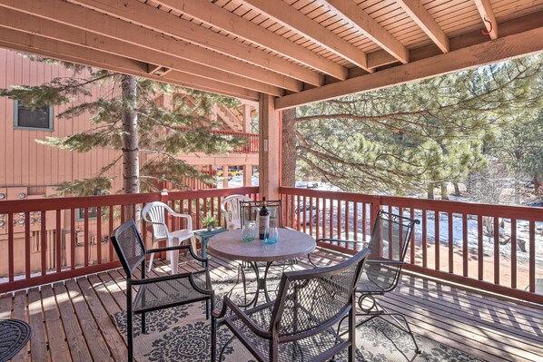 Angel Fire Vacation Rental | 2BR | 2BA | 2nd-Floor Condo | 986 Sq Ft