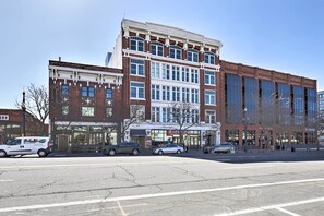Building Exterior | 2nd Floor Unit