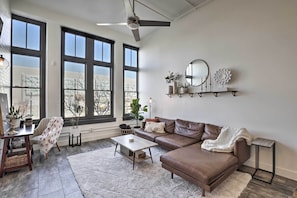 Living Room | Flat-Screen TV