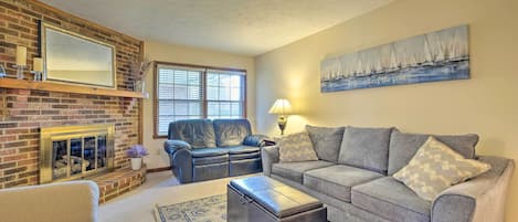 Lexington Vacation Rental | 3BR | 2BA | 1,363 Sq Ft | 1 Step Required for Access