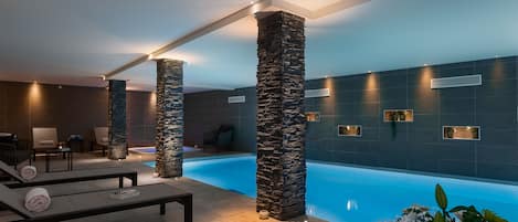 Piscine couverte