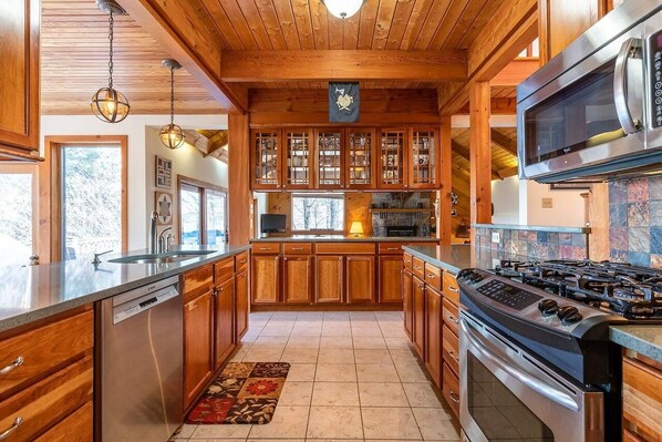 Updated and fully stocked kitchen