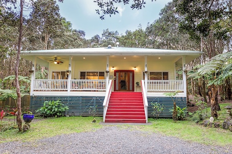 Hale Mauka is your private Volcano getaway