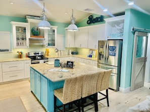 Kitchen Area ❤️