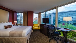 Exact unit will be assigned upon arrival. Views, colors and decor may vary.