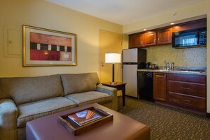 Exact unit will be assigned upon arrival. Views, colors and decor may vary.