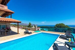 Poolside Relaxation
Spacious terrace with private pool and sun loungers