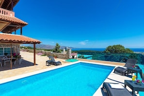 Poolside Relaxation
Spacious terrace with private pool and sun loungers