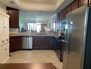 Large kitchen complete with everything