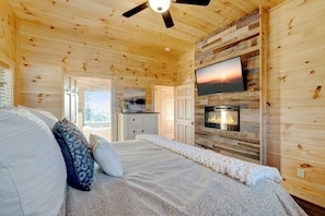 Upstairs King Suite