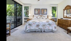 Large private Master bath
California king bed 