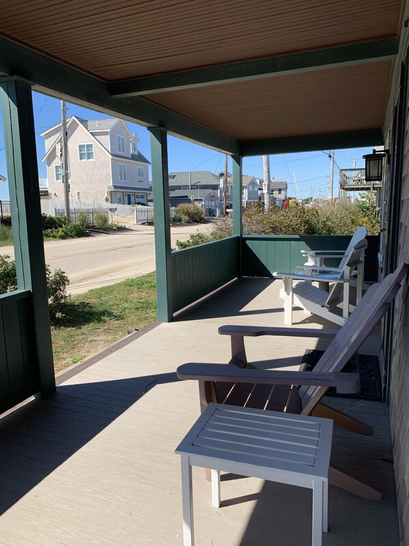 Covered Front Porch - West View