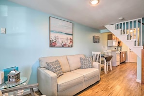 Living Room | Sleeper Sofa