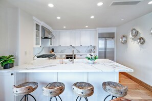 Bluebird-Penthouse-14