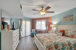 Master bedroom - opens up to balcony (king bed)