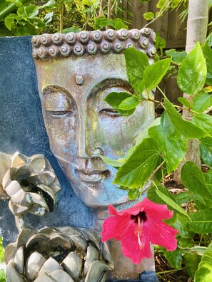 Buddah by pool