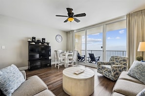 Gulf View Living Room with Sleeper Sofa