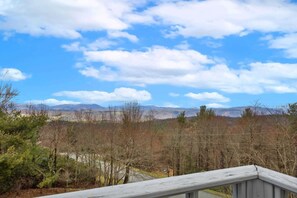 Big Views from Grandview Summit Cabin