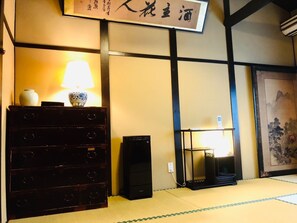 Install the latest large air purifier in each room!