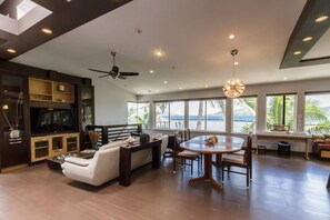 Sea Breeze Villa
