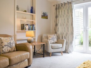 Living area | Dandelions, Newton Abbot