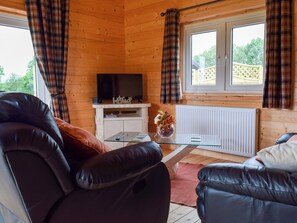 Living area | Pheasant Lodge - Coplow Cabins, Billesdon, near Leicester