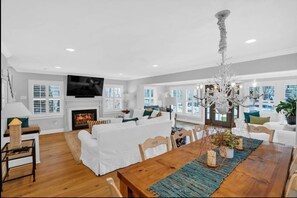 Great Open Living Room and Dining Room 