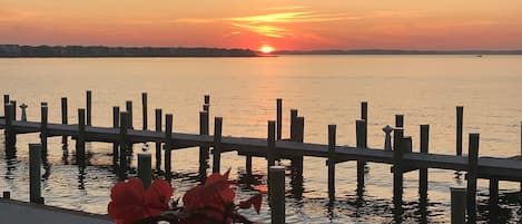 Incredible Sunsets from the patio- Bay Front Patio and Walk to Beach 