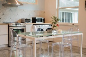 Kitchen with washer and dryer 