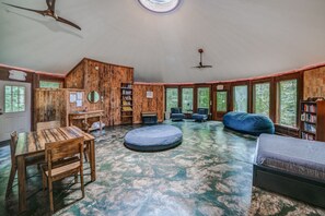 Wooden Yurt Interior (1)