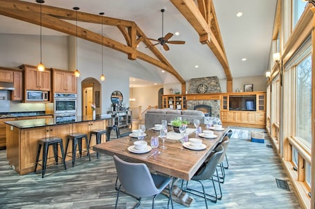 Alexandria Vacation Rental | 6BR | 4BA | 3 Stories | 4,600 Sq Ft