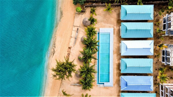 Asante Sana Beach Cottages 