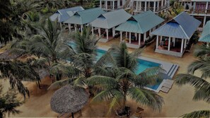 Asante Sana Beach Cottages Beachfront Cottages & Infinite Swimming Pool 