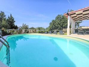 Ciel, L'Eau, Piscine, Bleu Azur, Plante, Ombre, Arbre, Loisir, Herbe