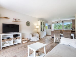 Table, Plante, Meubles, Canapé, Bois, Design Intérieur, Salon, Sol, Étagère