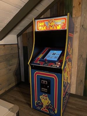 Spielezimmer