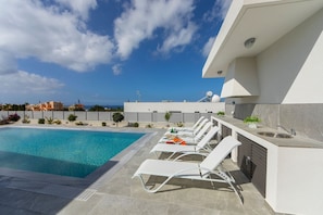 Luxury Paphos Villa | Villa Adaris | 5 Bedroom Villa | Private Swimming Pool | Sea Views