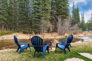 Sitting Area Grimes Creek