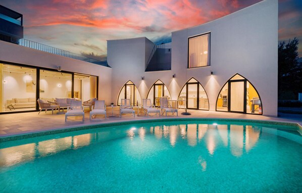 pool
