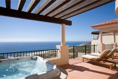 Villa lujosa con alberca privada y vista al mar- descuento en QUIVIRA GOLF CLUB