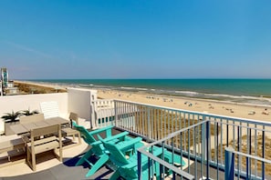 You will never get tired of the stunning ocean and boardwalk views from the top deck!