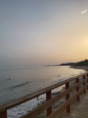 Vue sur la plage ou l’océan